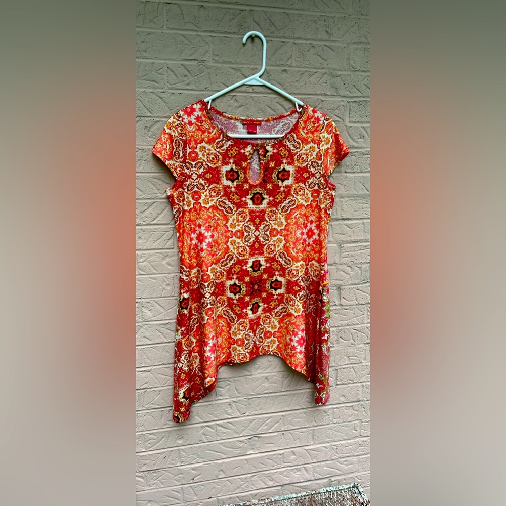 ❤️ Comfortable BoHo short sleeve top by Sunny Leigh
